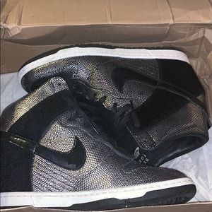 Nike Dunk Sky Hi Sneaker limited edition